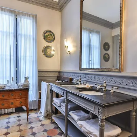 Bohemian Chic Palais Garnier